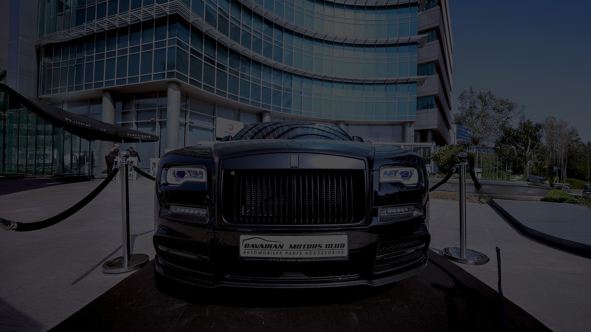 bavarian-motors2-hero-dark
